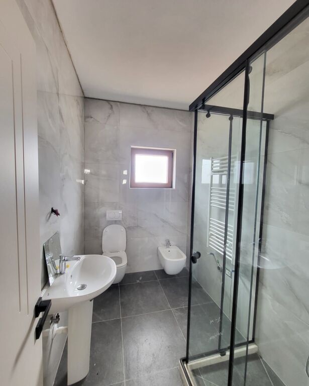 JEPET VILE ME QIRA 3 KATESHE NE TEG