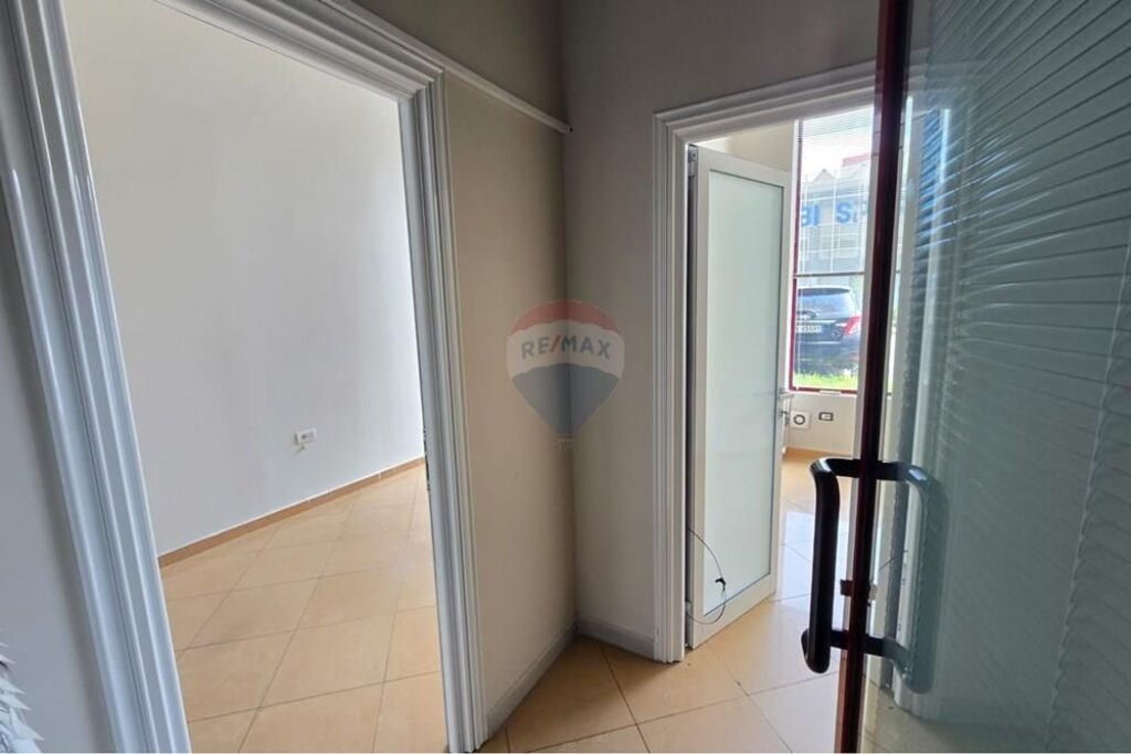 Office - For Sale - Kavaja Street, Tirana