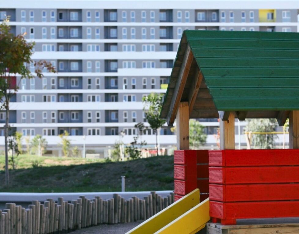 Apartament 1+1 me qira në Univers City