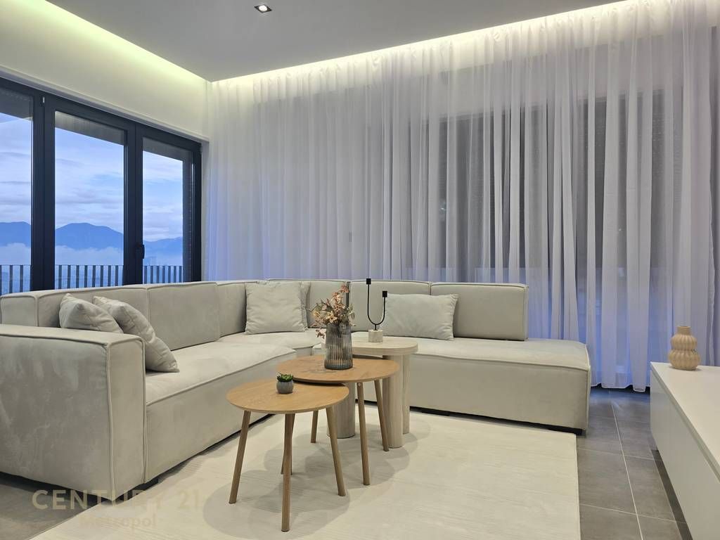 Appartamento moderno 3+1+2 in affitto nella Residenza Kodra e Diellit.