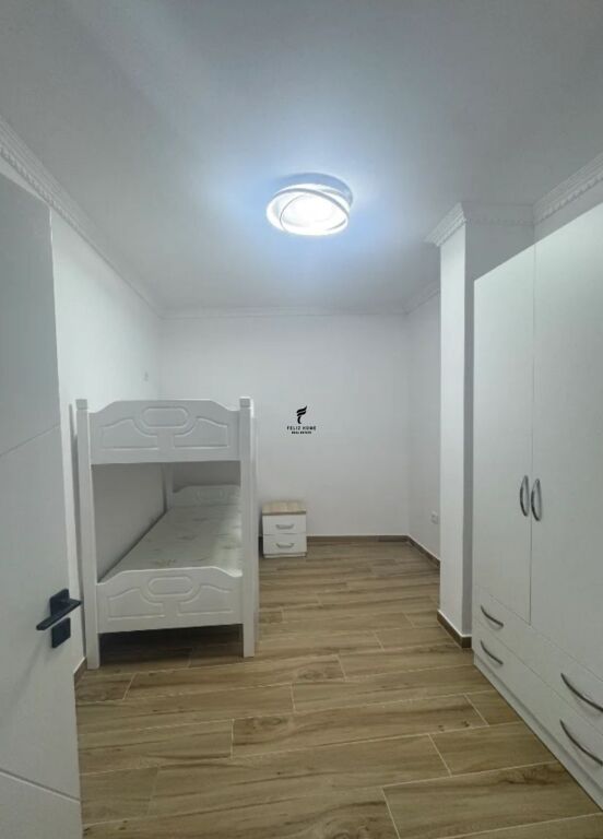 APARTAMENT ME QERA 2+1 ALI DEMI 60.000 LEKE FH-67875