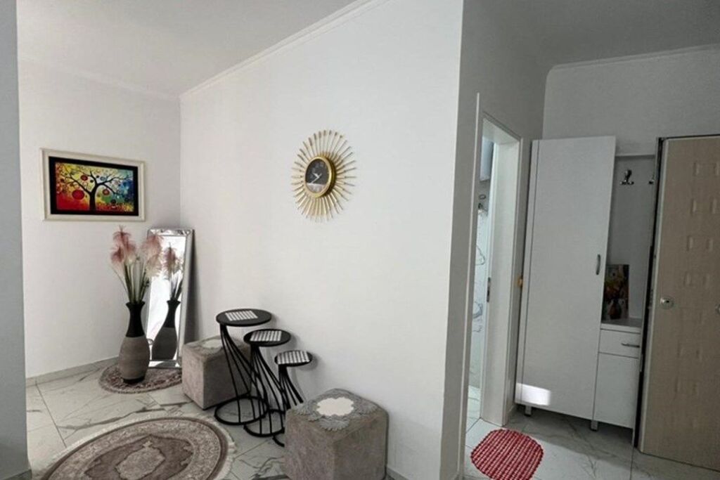 Apartament 2+1+2 per shitje ne Fresk