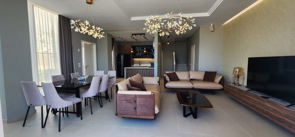 VILË LUKSOZE NE 📍 GREEN COAST 1