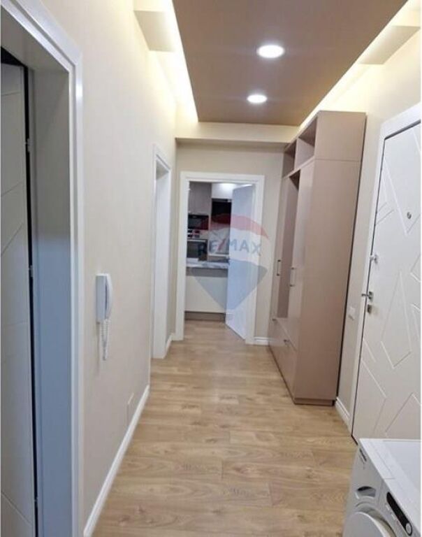 Apartament 2+1 per qira tek Pazari i RI