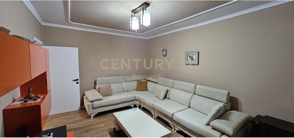 2+1 apartment for sale in the Irfan Tomini area,