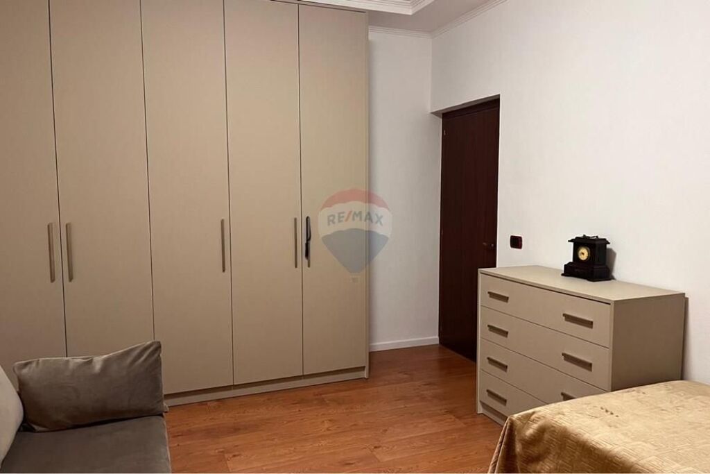 Appartamento 3+1+2+parcheggio in affitto a Bllok