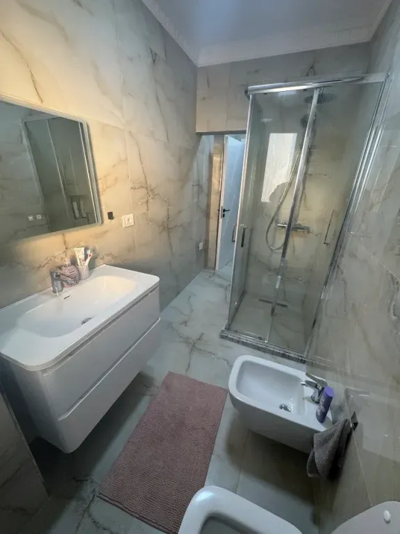 Apartament 2+1 me qera ne Ali Dem tek Idriz Dollaku