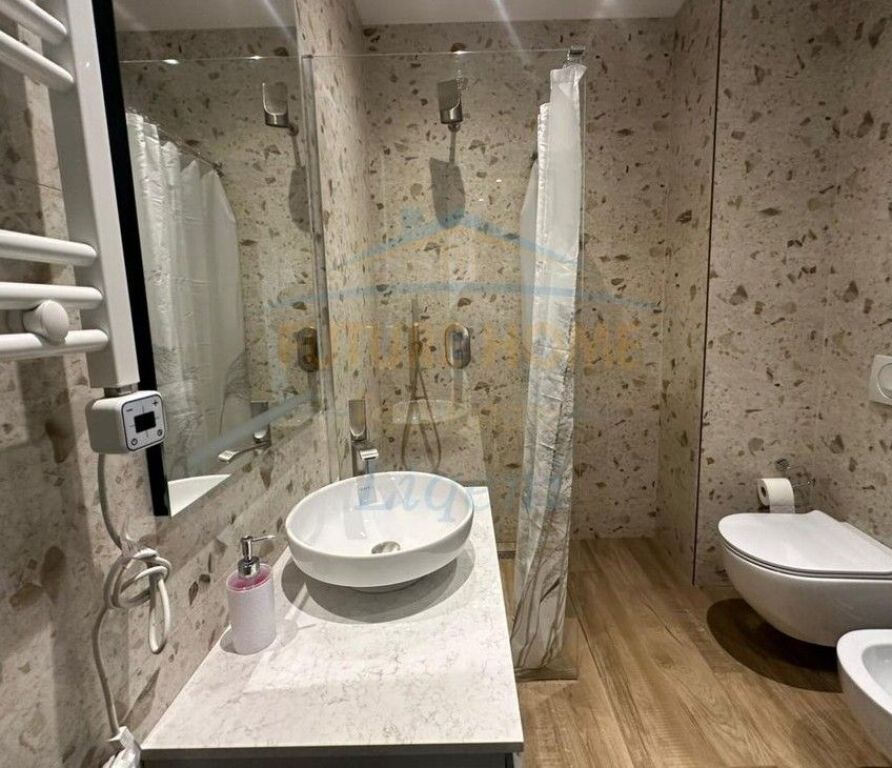 Affitto, Appartamento 1+1+Parcheggio, Lake View Residences, Tirana