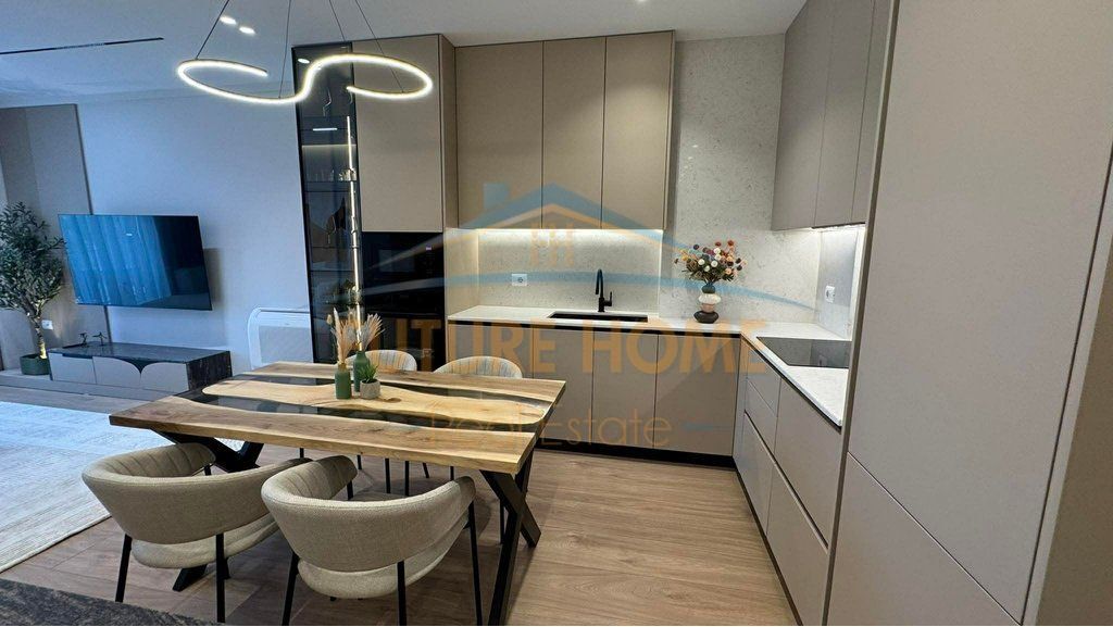 Shitet, Apartament 2+1+2, Golden Tower Residence, Rruga Mine Peza,