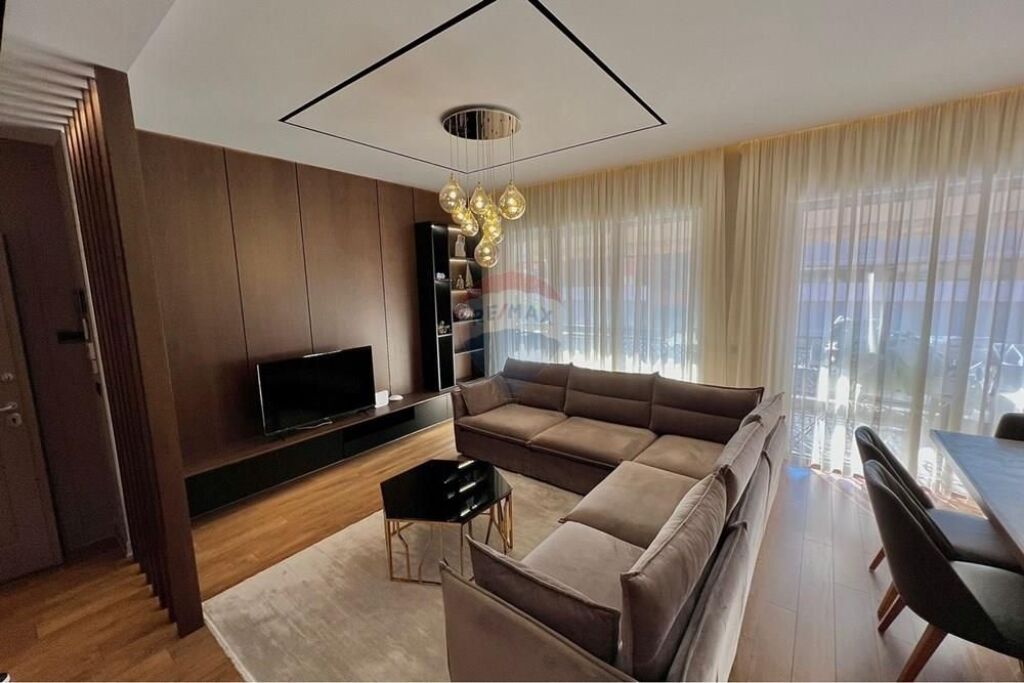 Appartamento - In Vendita - Complesso Delijorgji, Tirana(ID: 530601005-242)