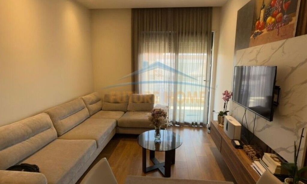 Affitto, Appartamento 1+1, Complesso Delijorgji, Tirana