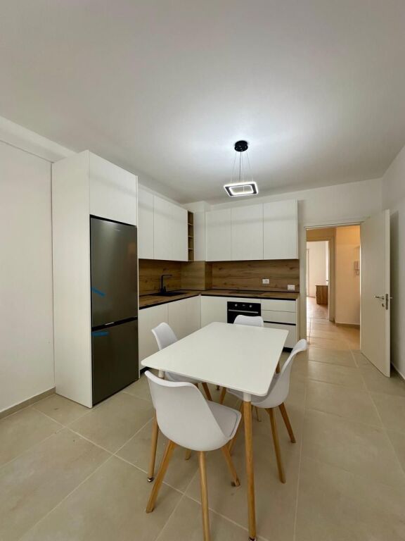 Apartament 2+1 me qira tek Univers City!!