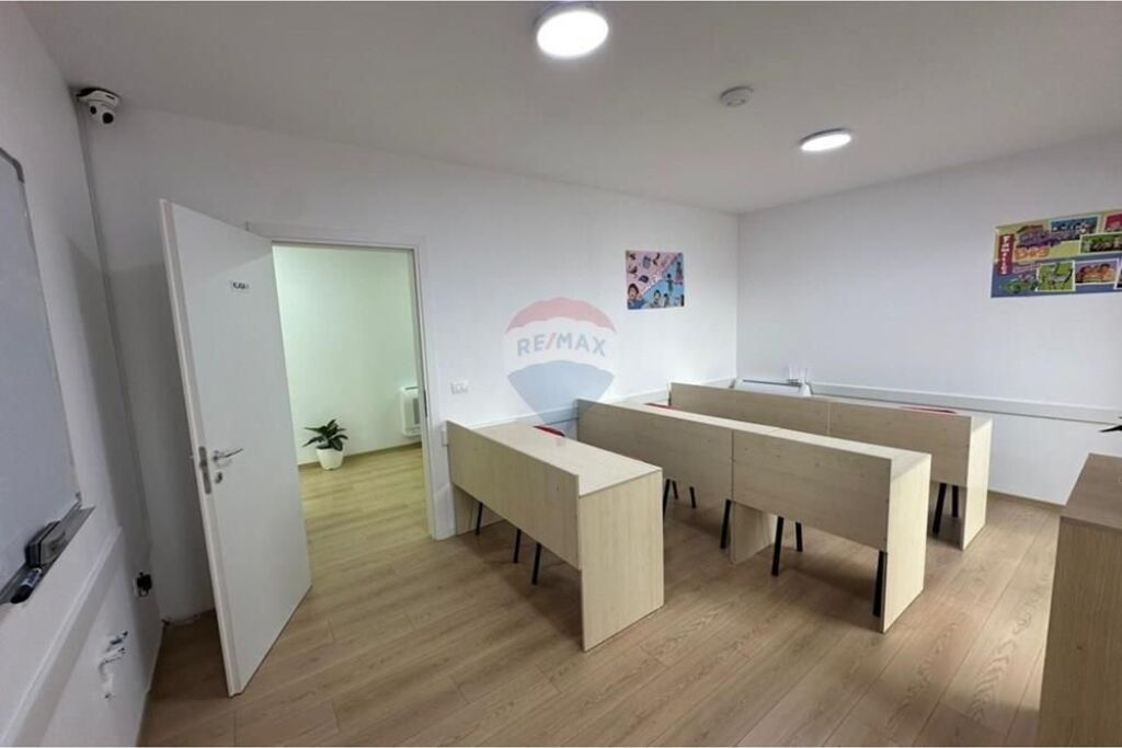 Apartament 3+1+2 për Shitje te Bulevardi i Ri