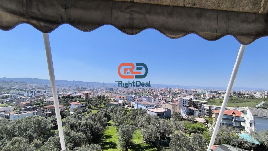 Ne Fresk, Shitet Apartament 2+1 Me Pamje Te Lire !!!