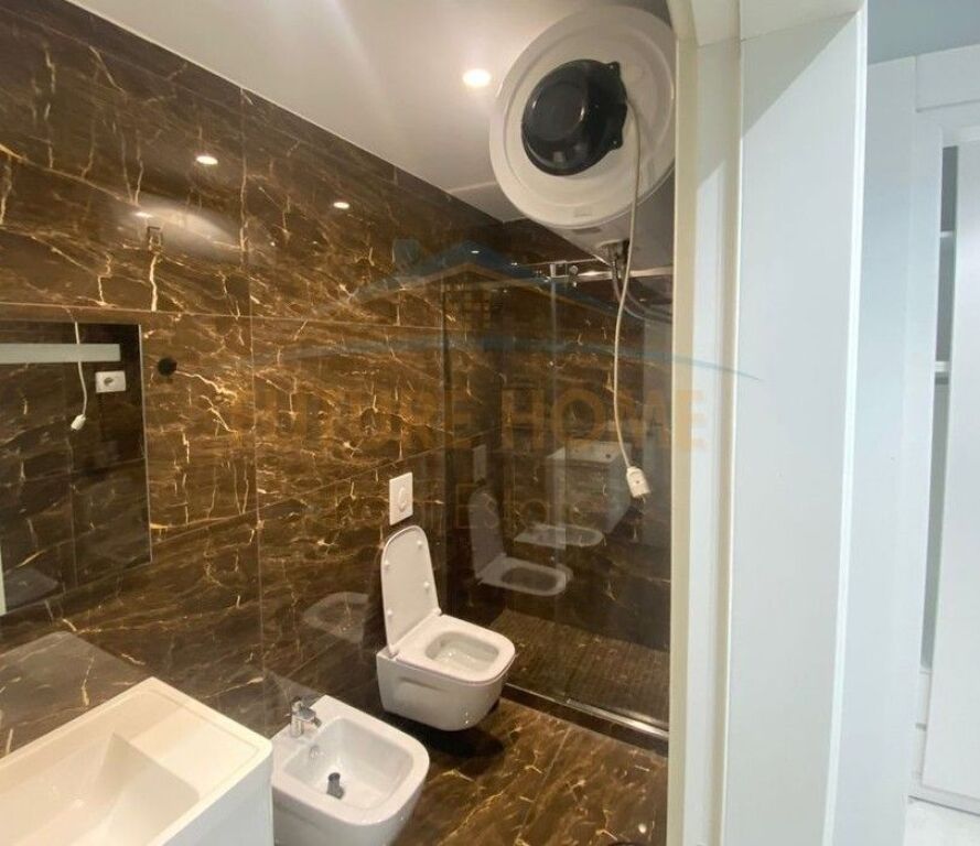 Affitto, Appartamento 1+1+Posto Auto, Via Panorama, Tirana