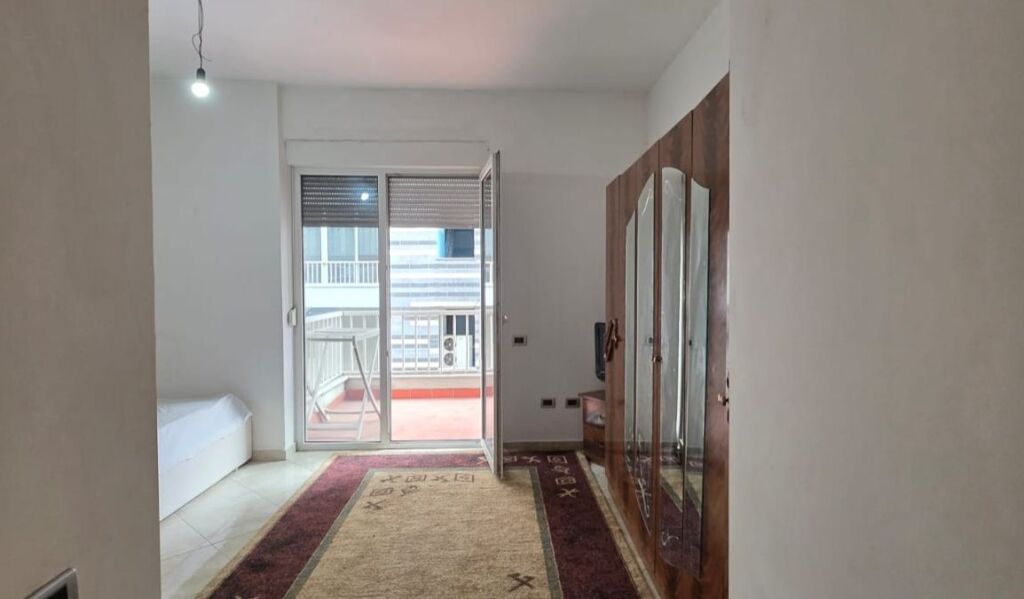 SHITET APARTAMENT 2+1+2 - RRUGA XHANFIZE KEKO, OXHAKU