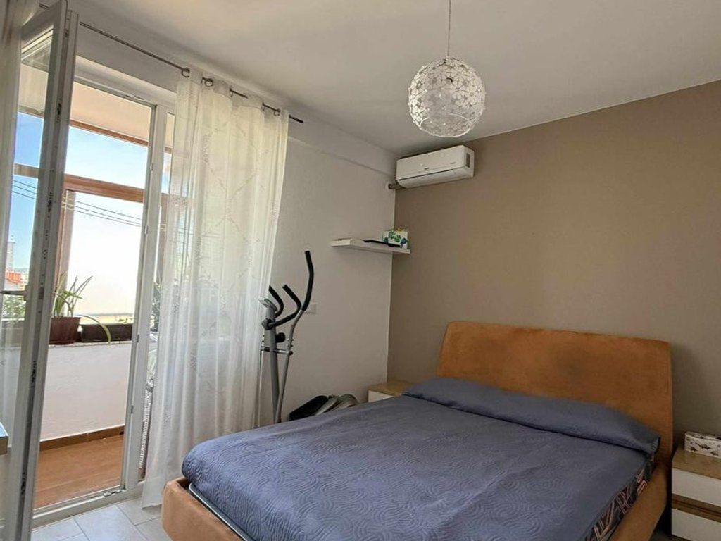 Brryli, ofrohet për qira apartament 2+1! 600 € /Muaj