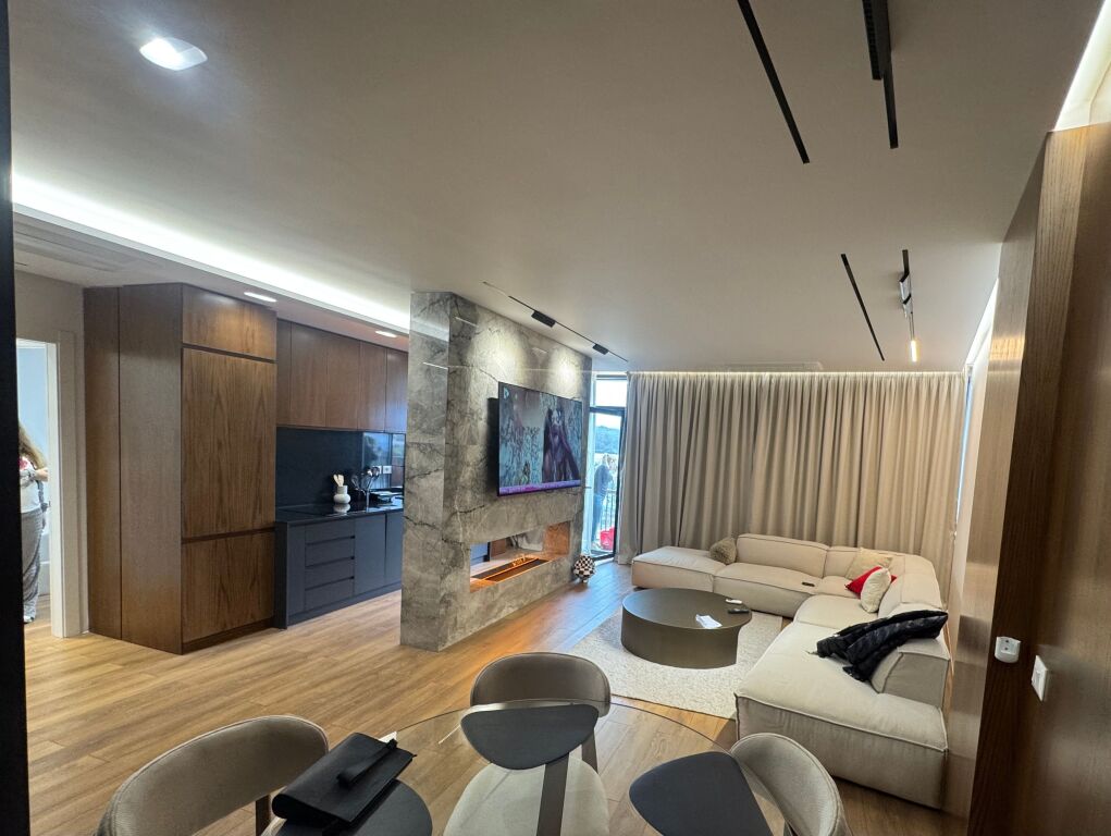 Appartamento 2+1+2+🅿️ in affitto