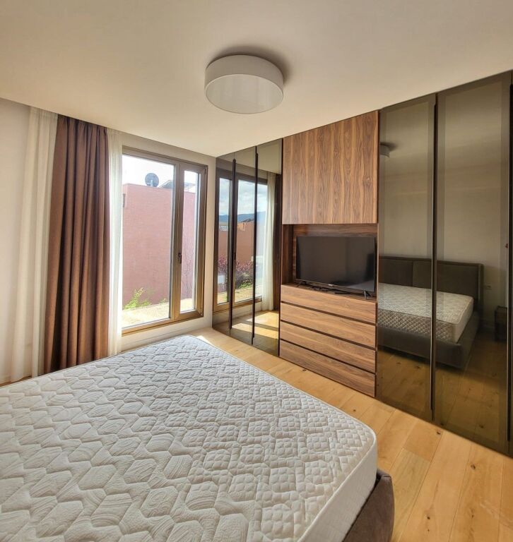 🏡 Jepet me Qira Vilë me Vendodhje ne TEG