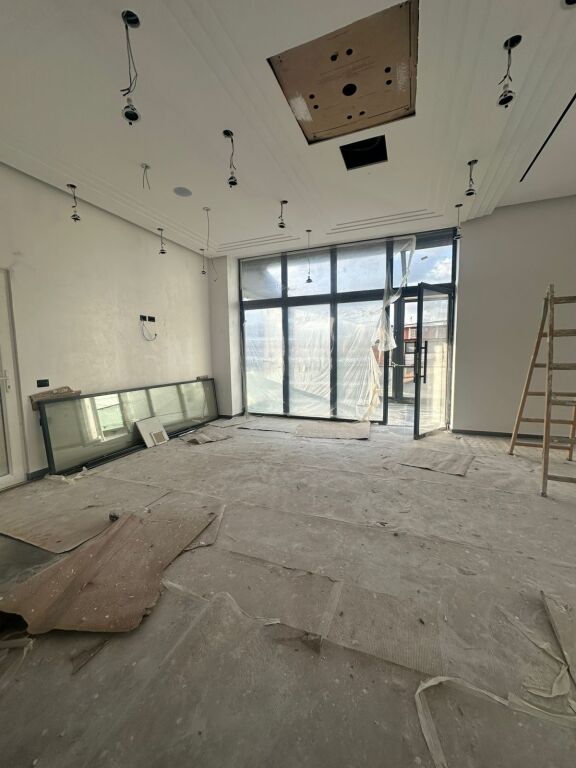 Business premises for rent