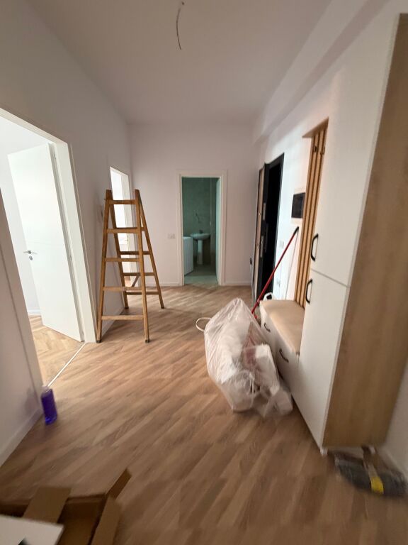 Affittasi appartamento 2+1 + 🅿️📍 Astir, Complesso Urban Gate ✔️ 5° piano✔️ Palazzo con ascensore✔️ Arredato✔️ Ambiente spazioso e ben organizzato✔️ Incluso posto auto 💰 Prezzo: 600 euro/mese 📞 Per maggiori informazioni o visita, contattare