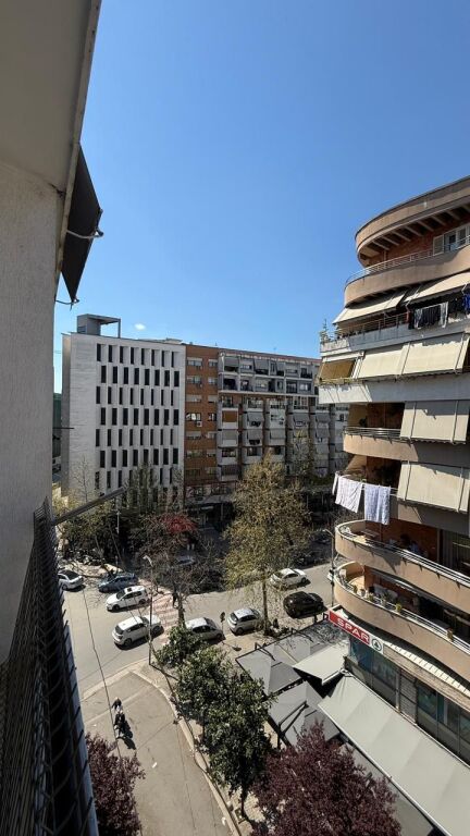 Jepet Apartament me qera