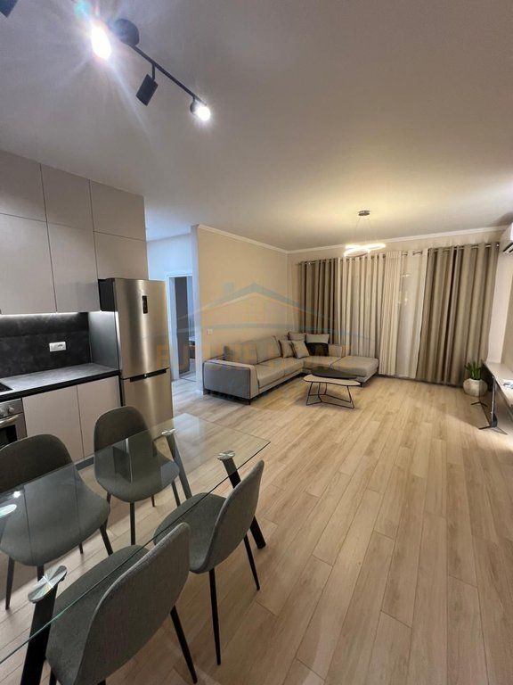 Qera, Apartament 1+1, Rruga e Dibrës, Tiranë.