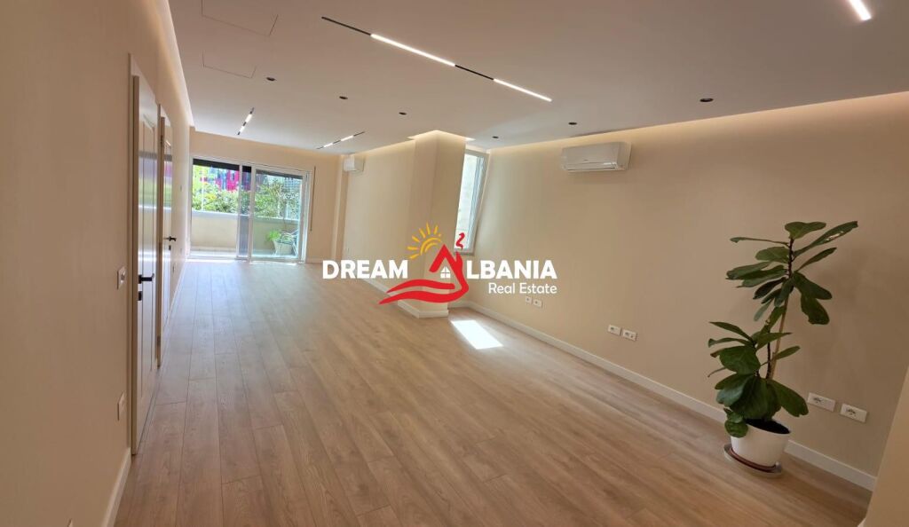 Business Premises for rent at Coin Tirana near Air Albania Stadium (ID 42611420)