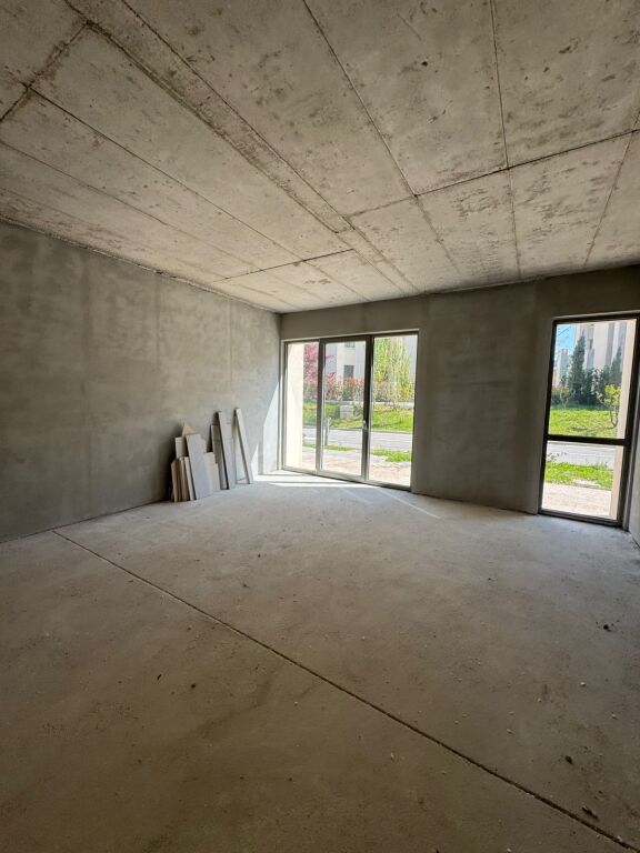 BUSINESS PREMISES FOR RENT AT GREEN VALLEY RESIDENCE