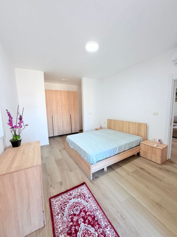 JEPET ME QERA APARTAMENT 2+1 TEK UJESJELLESI, DURRES