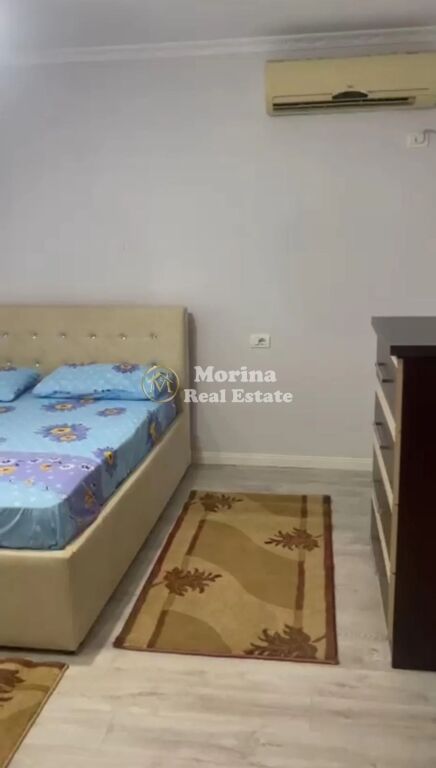 Qera | Shtëpi private 2 + 1 + Parkim | Rruga Jordan Misja | 550 €/muaj