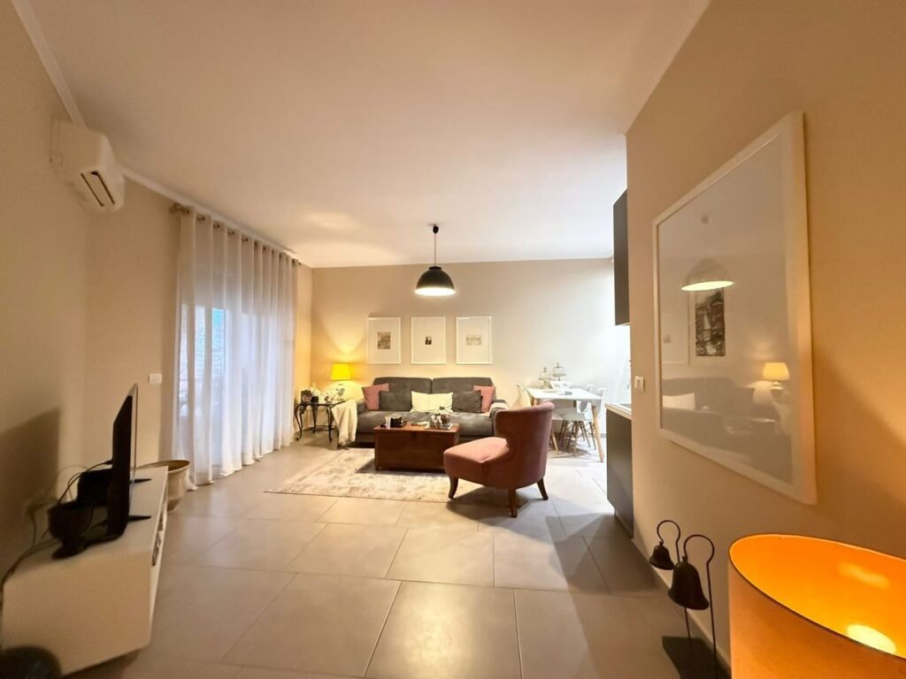 Residenza Kodra e Diellit 1, Vendiamo super appartamento 1+1