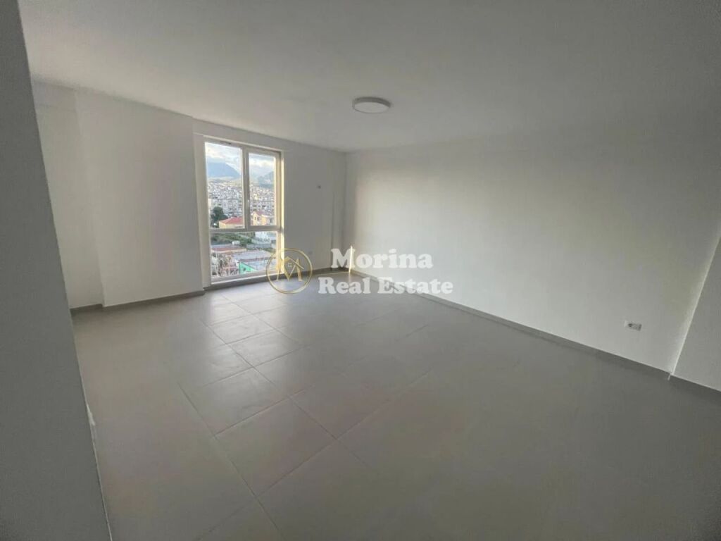 Affitto | Appartamento 2 + 1 + 2 + Blocco | Via di Dibrës | 400 €/mese