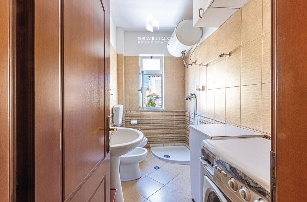 🌟 Shitet : Apartament 2+1 në Zemër të Tiranës (📍Sheshi Skëndërbe – Rr. Fortuzi ) 74m², Kati 4 Planimetri Perfekte Çmimi : 179K 🔥