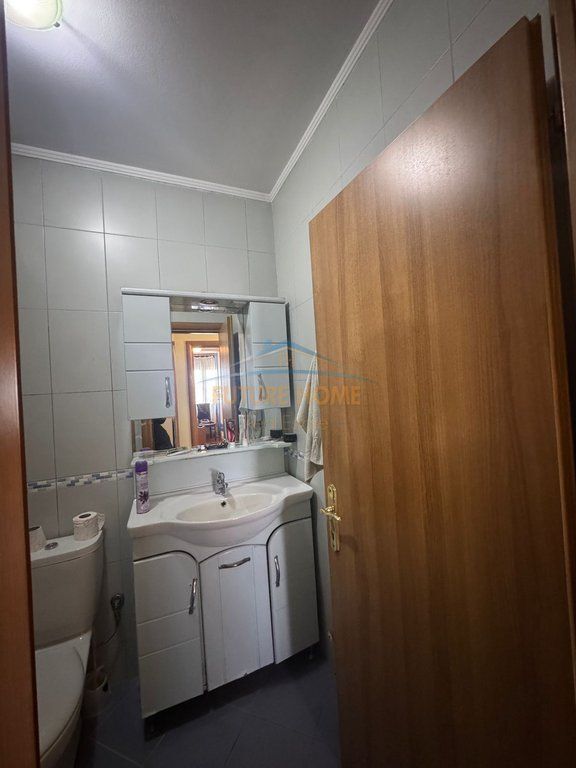 Affitto,Appartamento 3+1+2+Posto Auto,Via Bogdanëve, Tirana