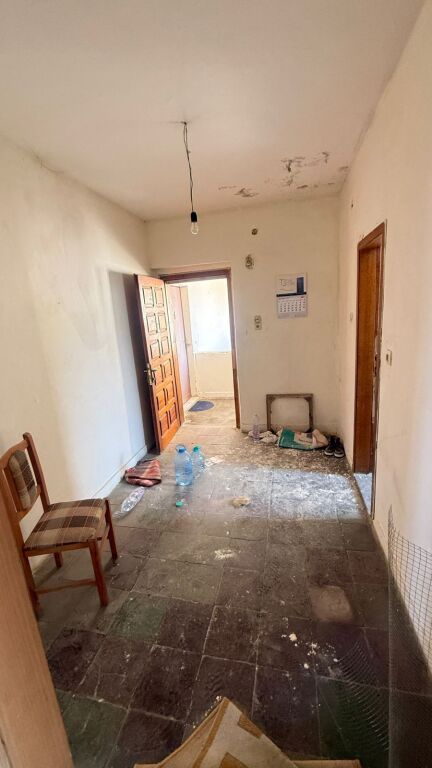 🔥 OKAZION NË VLORË – INVESTIM I SIGURT! 🔥  🏡 Apartament 1+1 për shitje