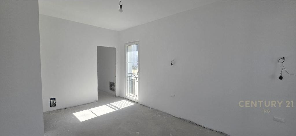 VILLA SUL LAGO DI ROLLING HILLS!