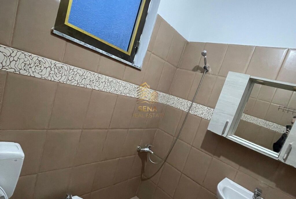 Rent, Apartment 1+1, Elbasan Street, 35,000 Leke/month