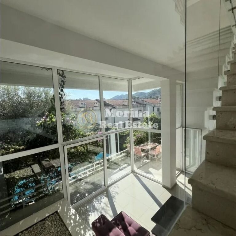 Qera | Vilë 5 + 1 + 4 | Kodra e Diellit 1 | 5000 €/muaj