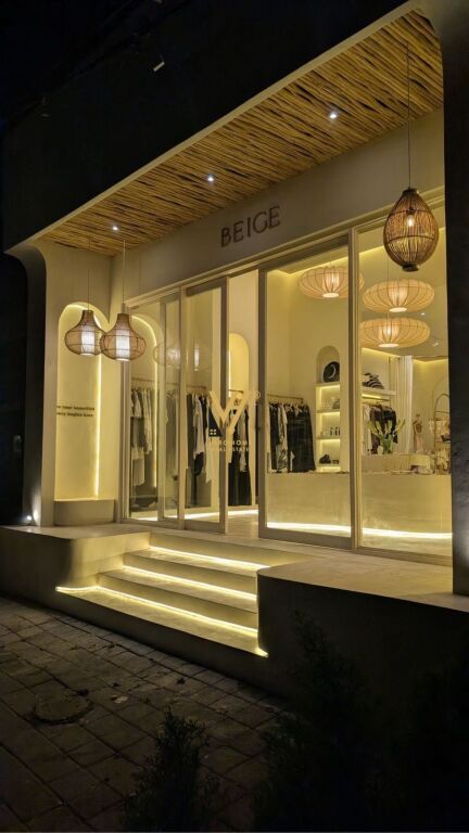 SHOP FOR RENT 30 M2 AT MYSLYM SHYRI 850 EURO