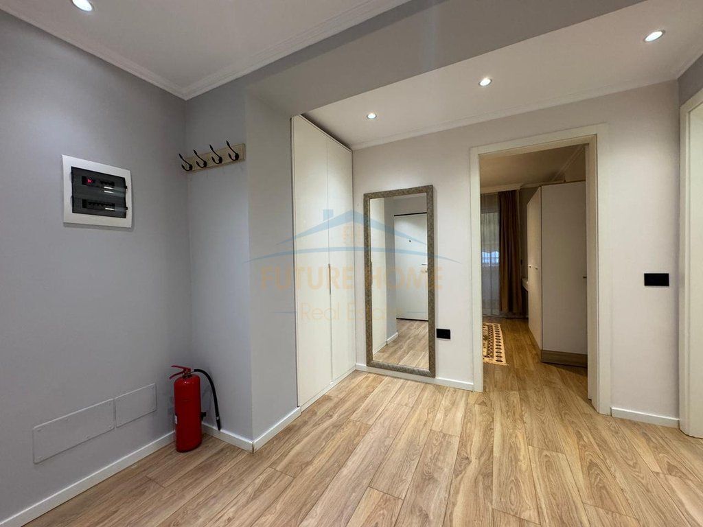 Qera, Apartament 2+1, Rruga Mine Peza, Tiranë.