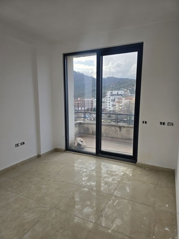 🏡 Apartament 2+1 në shitje – Liqeni i Thatë, Tirana