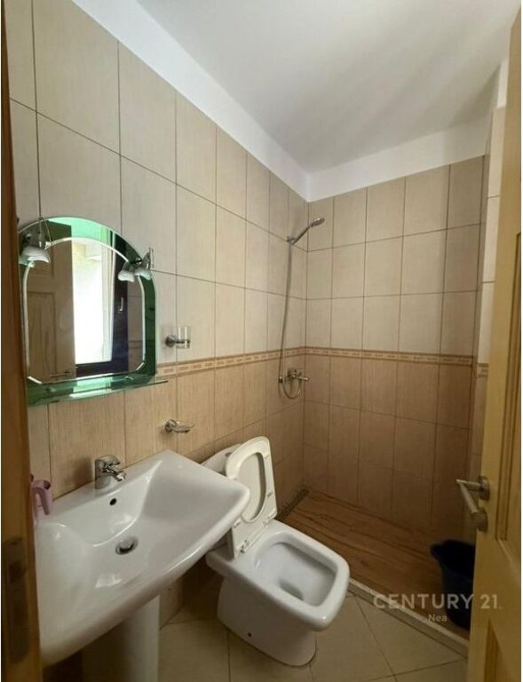 Apartament për qira 2+1 pranë Kopshtit Botanik
