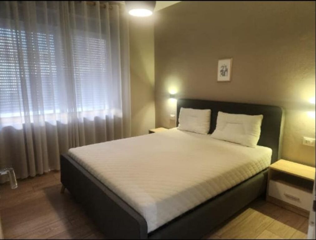 Apartment 1+1 for rent on Myslym Shyri Street!