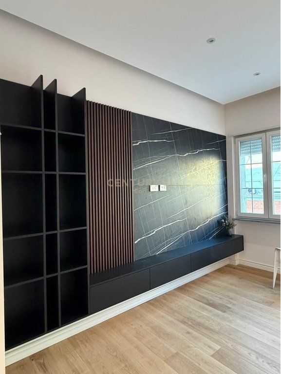 SHITET APARTAMENT 2+1 | 128m² + 148m² VERANDE | NE QENDER TE DURRESIT!