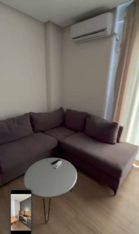 SELIT_JEPET ME QIRA 1+1