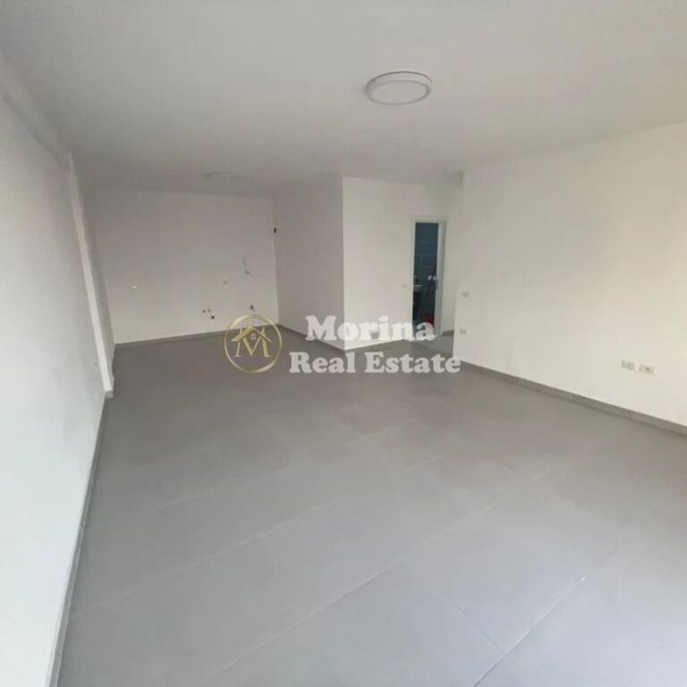 Affitto | Appartamento 2 + 1 + 2 + Blocco | Via di Dibrës | 400 €/mese