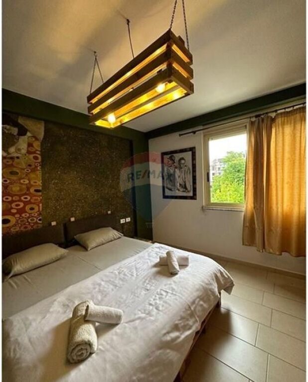 Apartament 1+1 me qira, Liqeni i thate