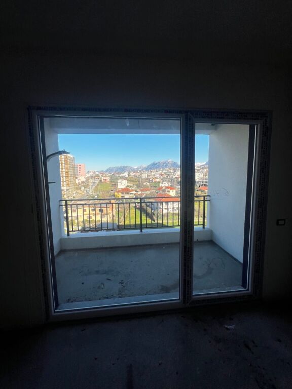 📍Paskuqan Shkolla Lidhja Prizerenit Shitet Apartament 2+1+2