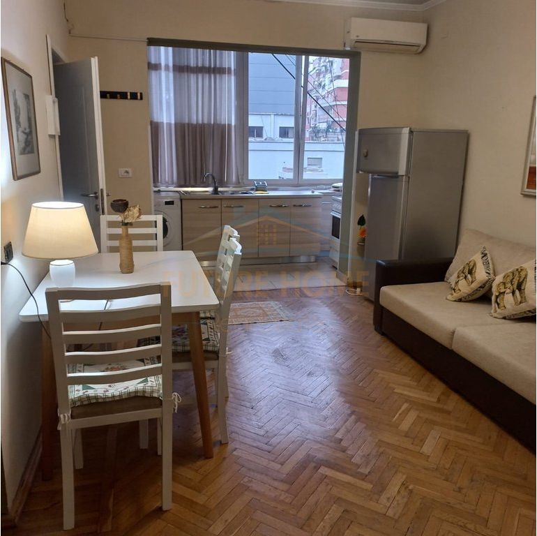 Qera, Apartament 1+1, Myslym Shyri, Tiranë.